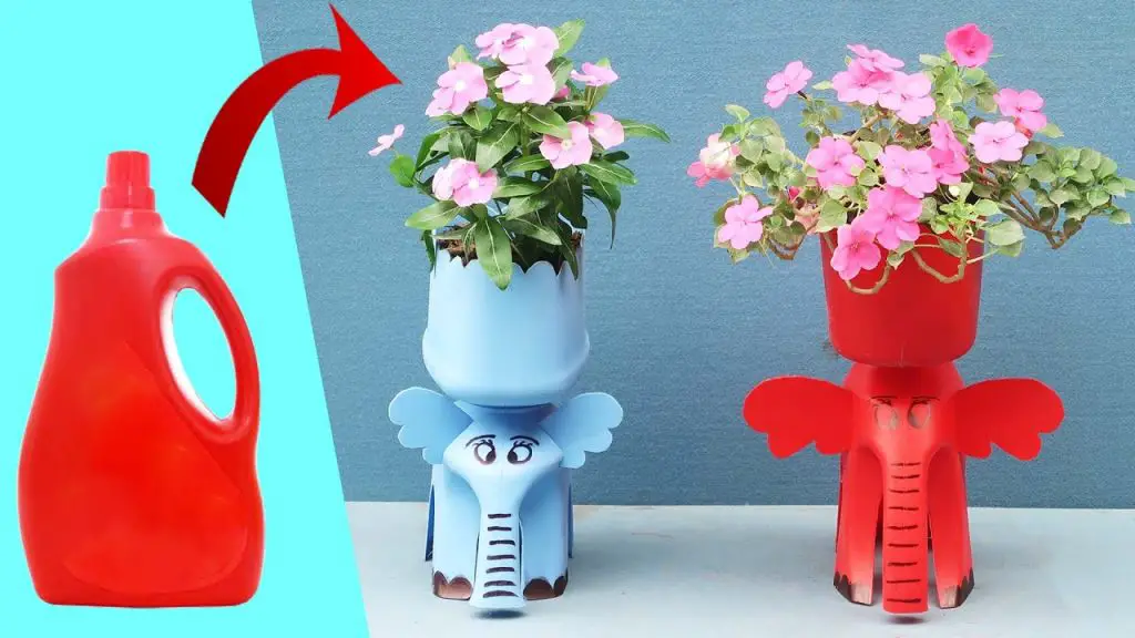 Make Your Own Elephant Flower Pot Using Recycled Plastic Bottles