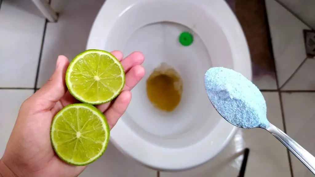 With just a few drops you won’t have to touch the toilet for weeks: it stays super clean